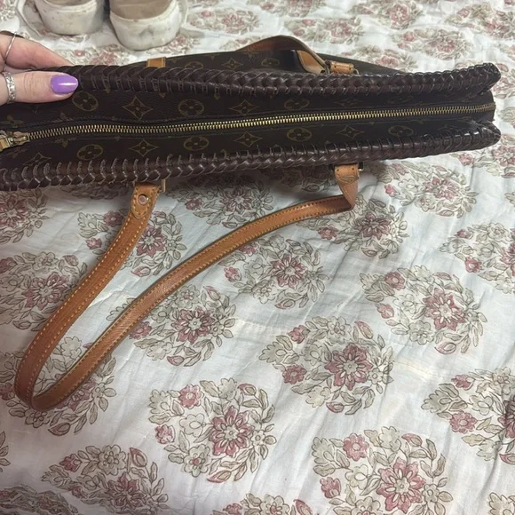 Braided Louis Vuitton Purse - Picture 6 of 6